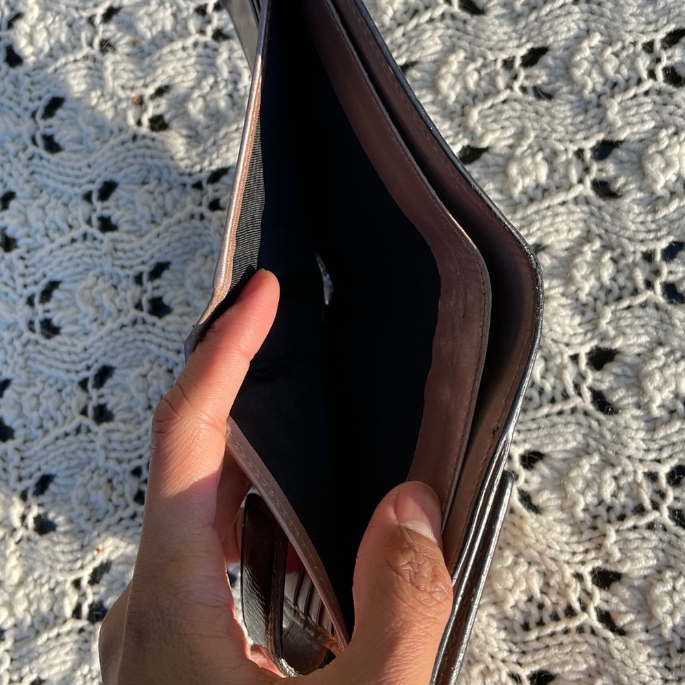 Gucci compact wallet - Picture 12 of 15